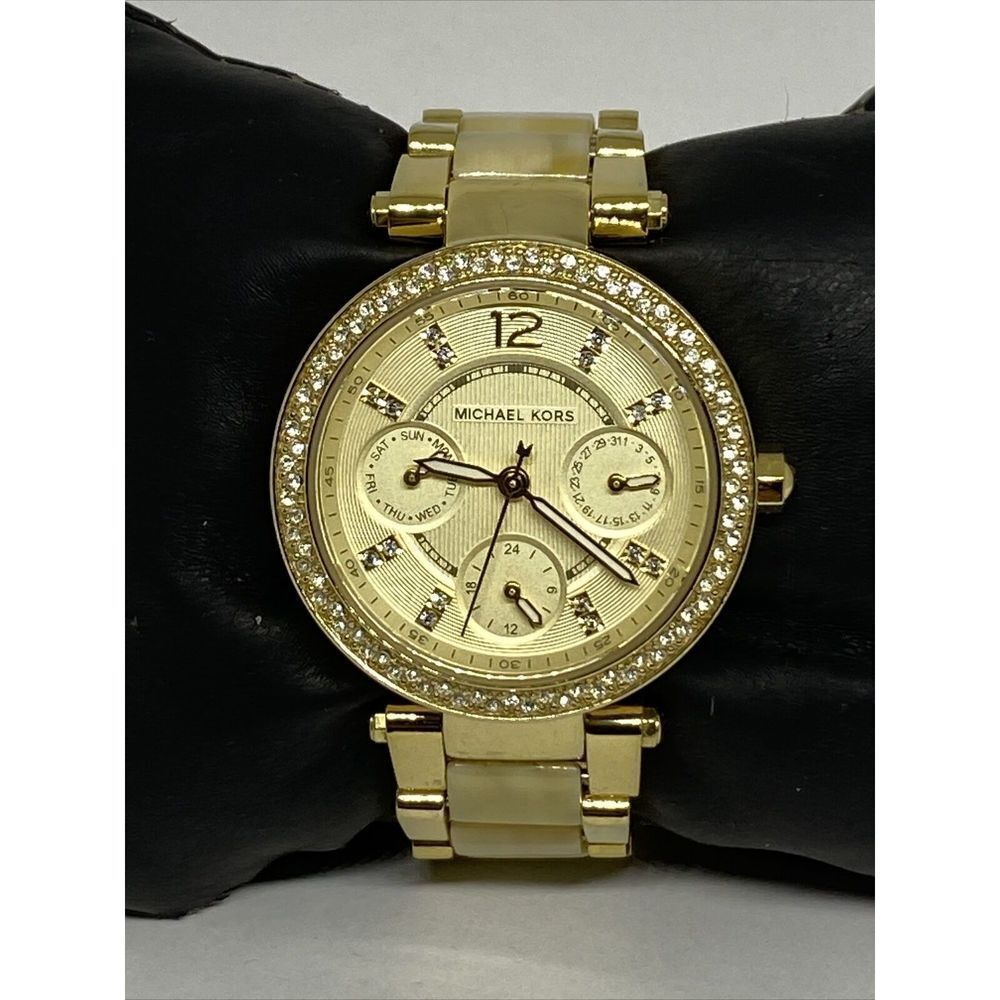 Michael Kors Parker MK5842 Women's Gold Stainless Steel Analog Dial Watch EY651